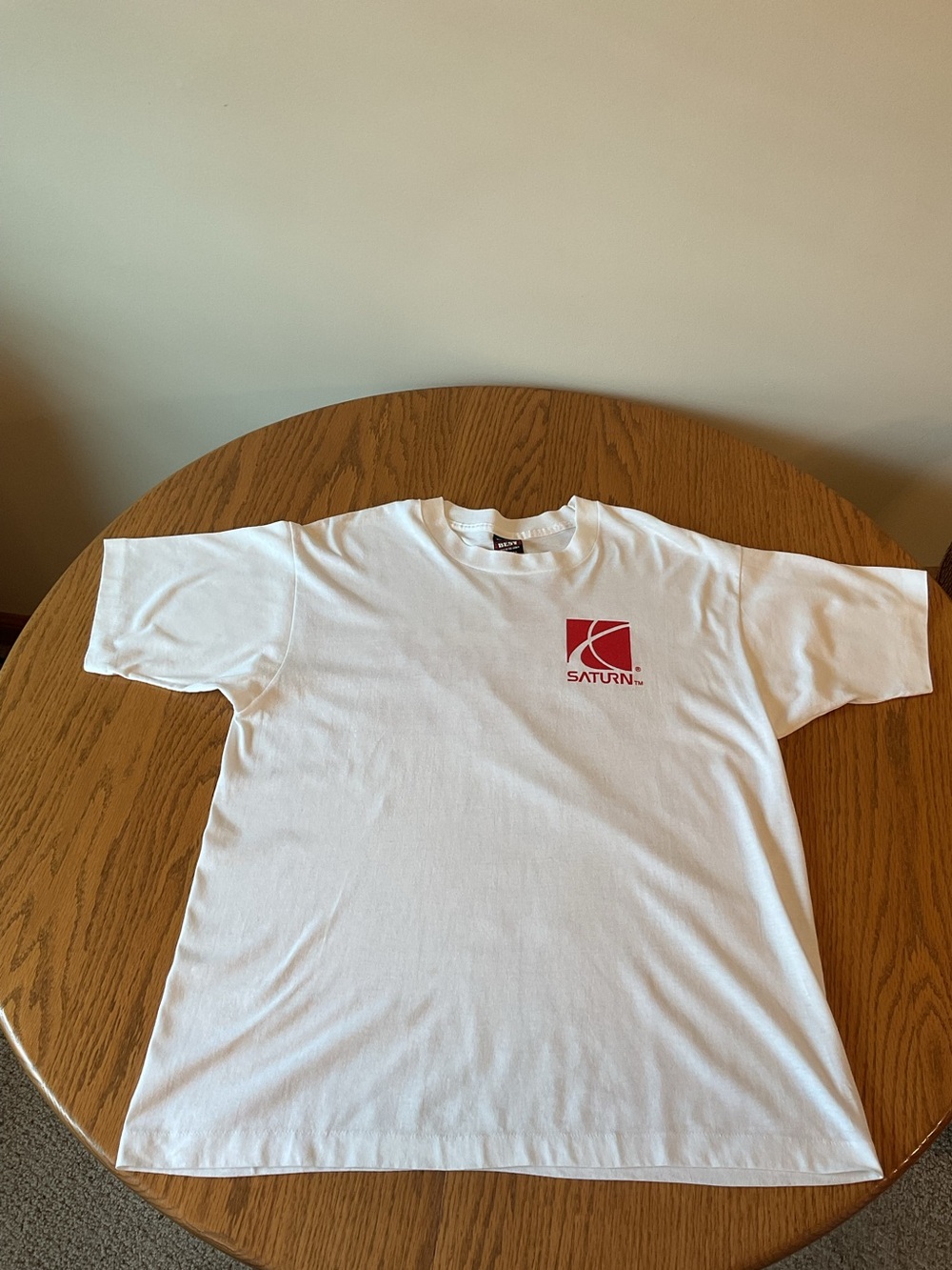 Vintage 90’s Saturn Car Company T-Shirt, Size XL.